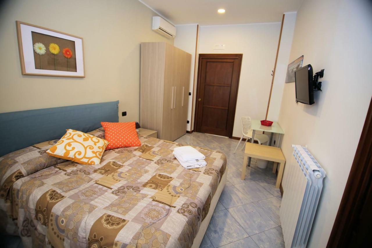 Casa Vittoria Bed & Breakfast Napoli Ngoại thất bức ảnh